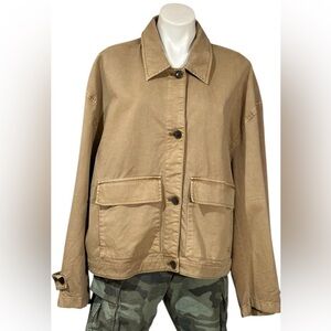 Gap women’s denim crop shirt jacket size XXL.